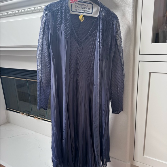 Sleeveless Charmeuse & Chiffon
Dress & Duster Set
Komarov - Picture 4 of 5